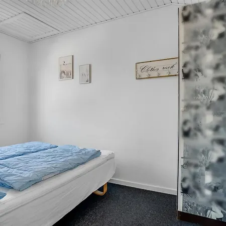 Eleen - 100m To The Fjord By Interhome *