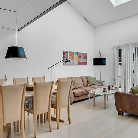 Apartment Eleen - 100m To The Fjord By Interhome
